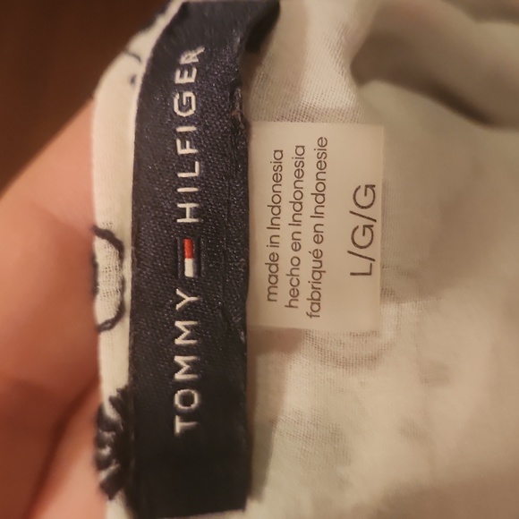 Tommy Hilfiger embroidered tank Lrg - Picture 7 of 8